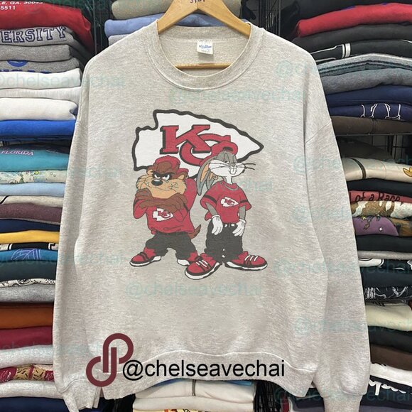 Vintage Kansas City Chiefs Looney Tunes Football Sweatshirt Retro NFL Shirt Tee - Picture 1 of 2